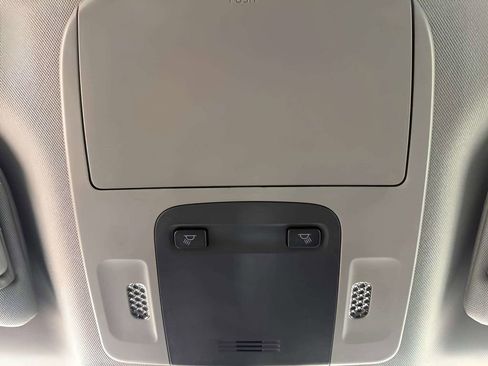 Used 2024 Toyota Camry SE FWD image 27