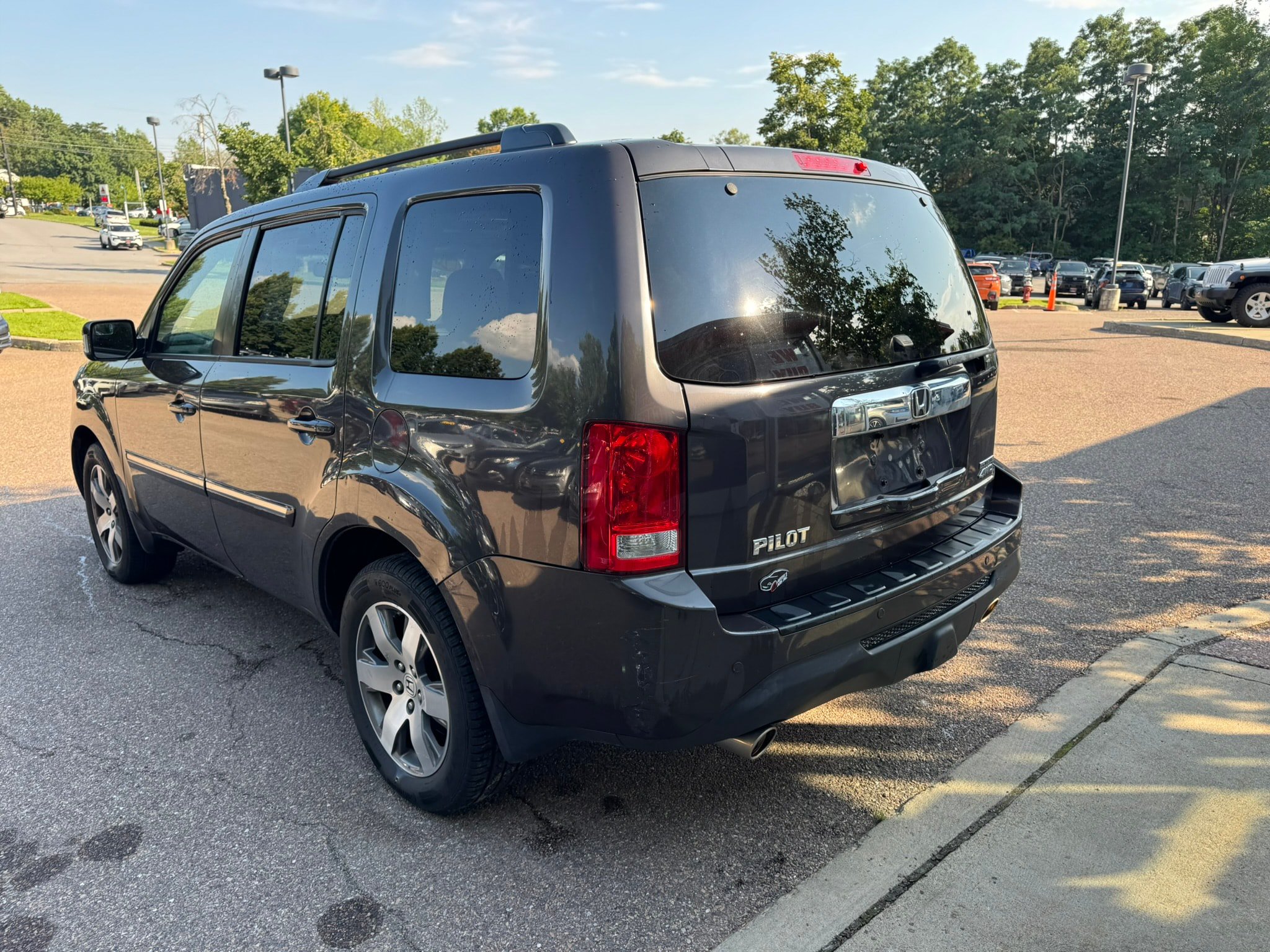 Used 2014 Honda Pilot Touring image 5