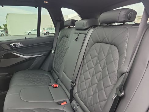 New 2026 BMW X5 xDrive40i AWD/4WD image 8