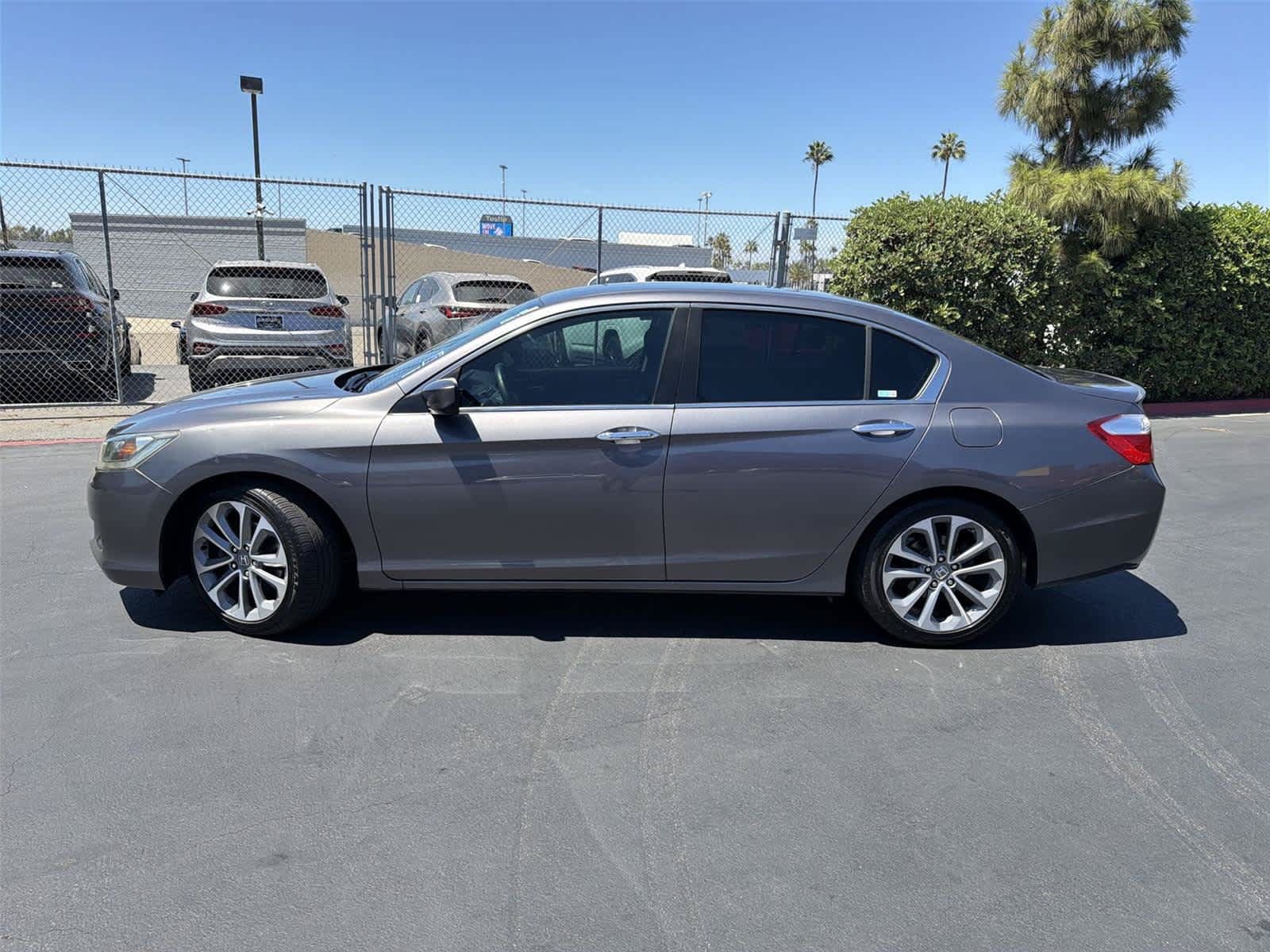 Used 2014 Honda Accord Sport image 3