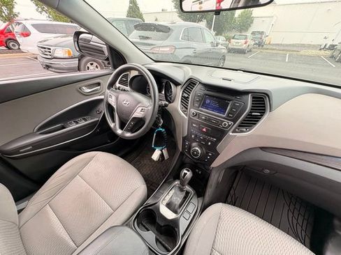 Used 2018 Hyundai Santa Fe Sport AWD/4WD image 17