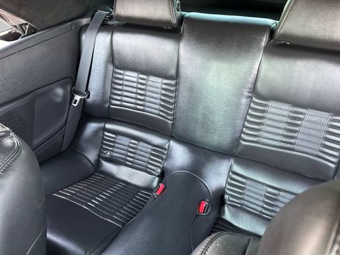 Used 2011 Ford Mustang Shelby GT500 w/ Electronics Pkg RWD image 14