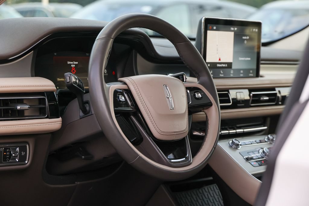 Certified 2022 Lincoln Aviator AWD w/ Premium Package image 29