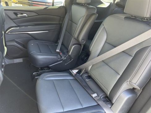New 2026 Chevrolet Traverse LT image 25