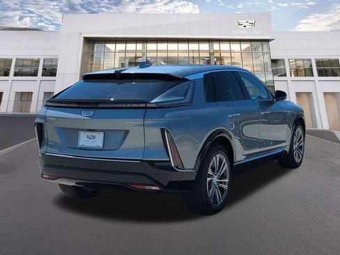 New 2026 Cadillac Lyriq Luxury image 3