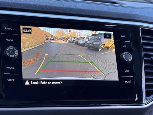 Used 2021 Volkswagen Atlas SEL Premium image 38