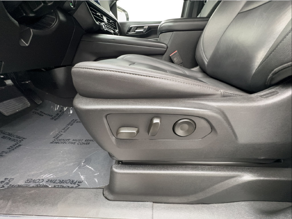 Used 2025 Chevrolet Tahoe LT RWD image 28