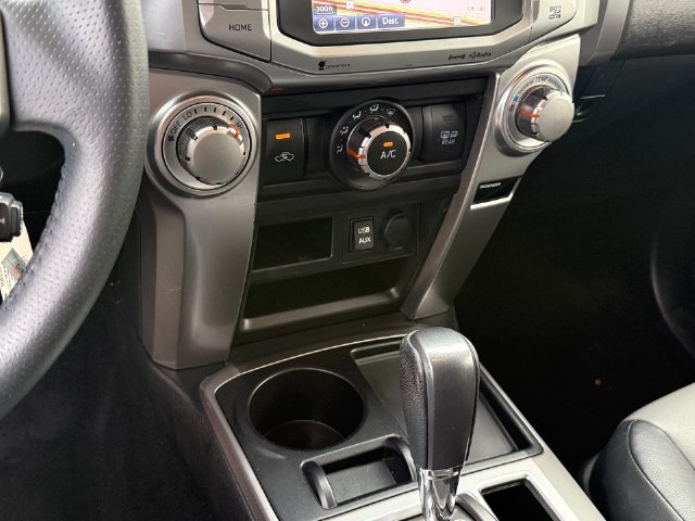 Used 2017 Toyota 4Runner SR5 Premium RWD image 21