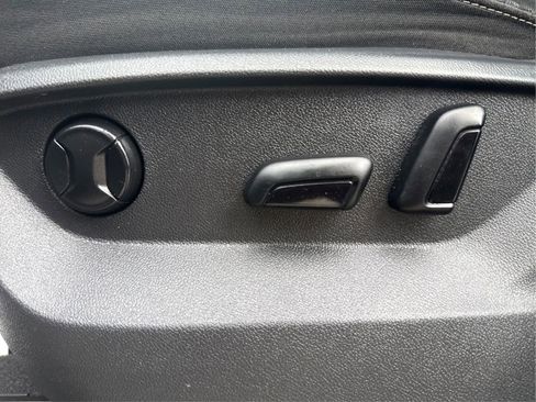 Used 2022 Volkswagen Atlas SE image 18