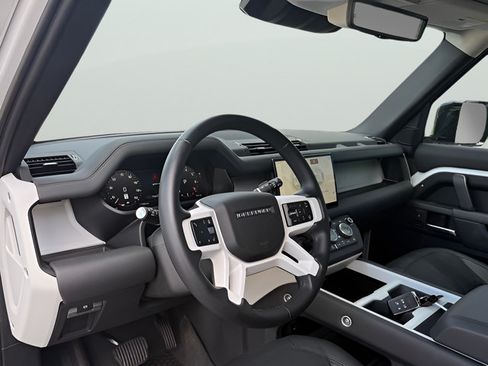 Certified 2025 Land Rover Defender 130 S AWD/4WD image 15