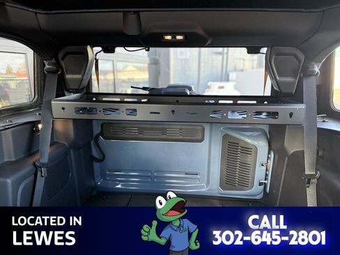 Used 2023 Ford Bronco Badlands image 10