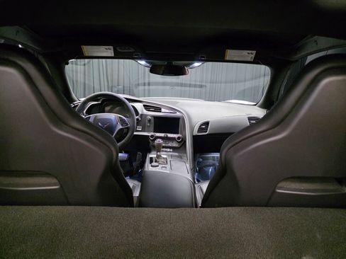 Used 2019 Chevrolet Corvette Grand Sport RWD image 2
