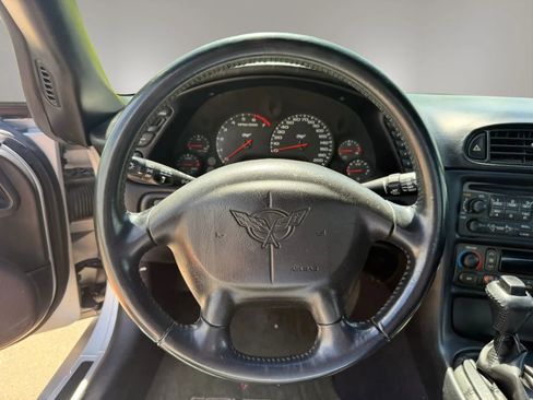 Used 2003 Chevrolet Corvette Convertible w/ Preferred Equipment Group1 RWD image 19