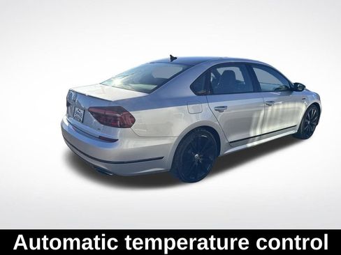 Used 2018 Volkswagen Passat 3.6 image 6