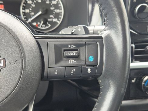 Certified 2023 Nissan Pathfinder SL w/ Black Appearance Package FWD image 20