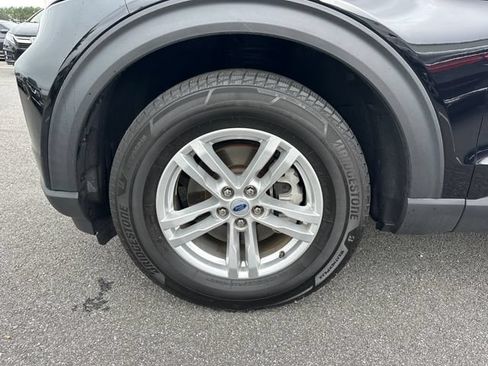 Used 2023 Ford Explorer XLT RWD image 37