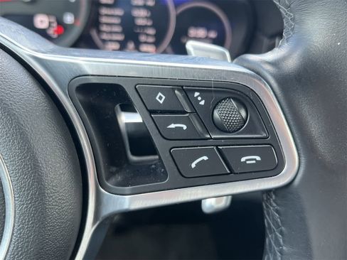 Used 2019 Porsche Cayenne image 26