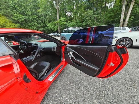 Used 2017 Chevrolet Corvette Stingray Coupe w/ Carbon Flash Badge Package image 46