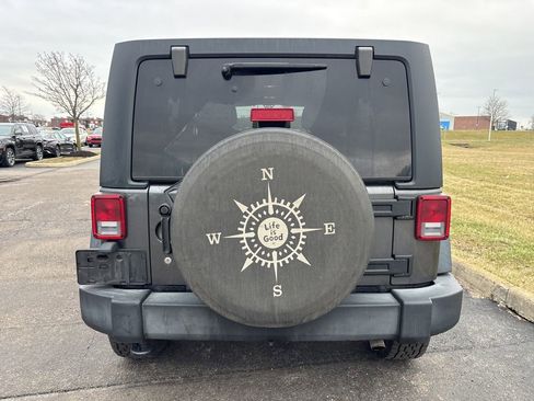 Used 2017 Jeep Wrangler Unlimited Sport image 8