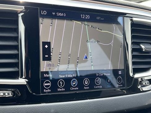 Used 2019 Chrysler Pacifica Touring-L Plus FWD image 26