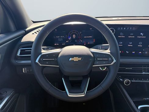New 2026 Chevrolet Traverse LT image 12