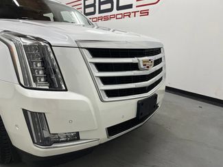 Used 2017 Cadillac Escalade ESV Luxury AWD/4WD video 2