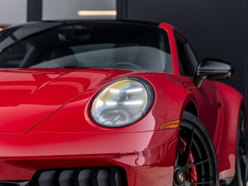 Certified 2026 Porsche 911 Carrera GTS RWD image 17