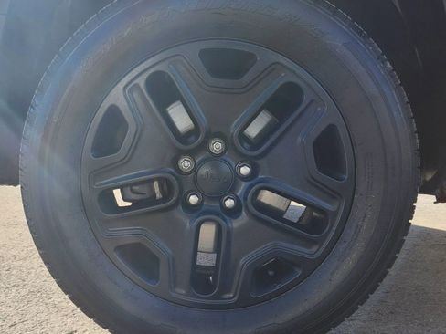 Used 2018 Jeep Renegade Trailhawk w/ Cold Weather Group II image 10