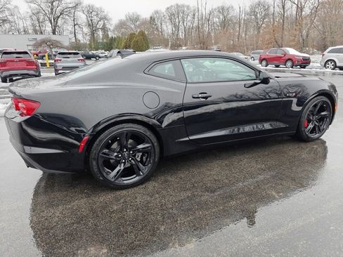 Used 2022 Chevrolet Camaro LT image 2