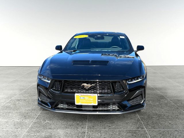 Used 2025 Ford Mustang GT Premium RWD image 9
