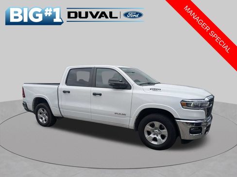 Used 2025 RAM 1500 Big Horn AWD/4WD image 2