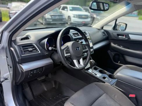 Used 2016 Subaru Legacy 2.5i Premium w/ Moonroof Package AWD/4WD image 2