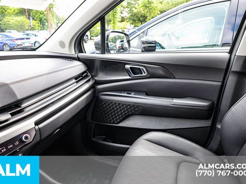 Used 2025 Kia Carnival SX w/ SX Dark Edition Package FWD image 48