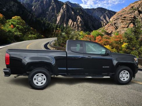 Used 2016 Chevrolet Colorado W/T RWD image 2