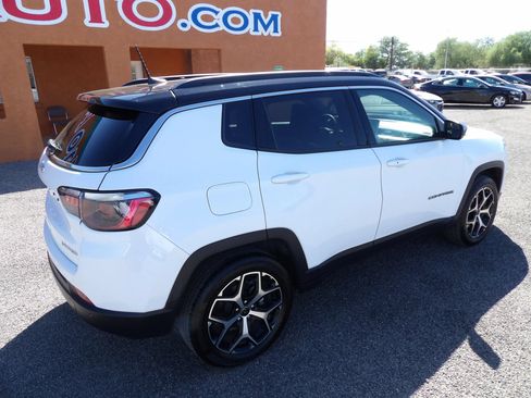 Used 2025 Jeep Compass Limited AWD/4WD image 8