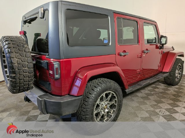 Used 2011 Jeep Wrangler Unlimited Sahara AWD/4WD image 5
