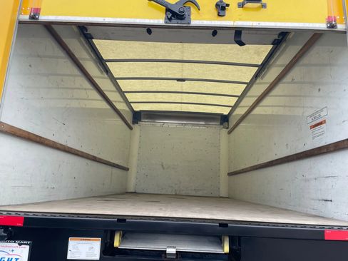 Used 2021 GMC Savana 3500 Extended w/ Power Convenience Package image 15