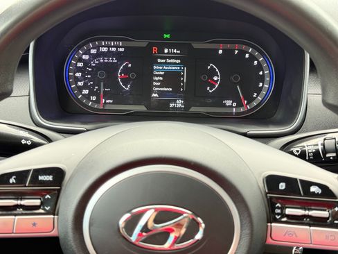 Used 2024 Hyundai Santa Cruz SE image 21