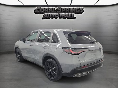 Certified 2025 Honda HR-V Sport image 4