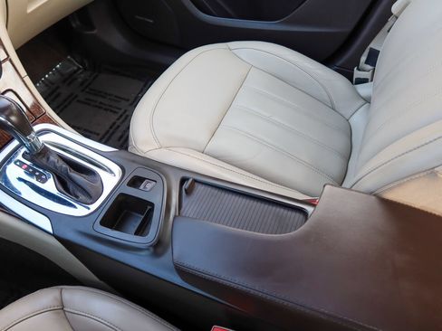 Used 2013 Buick Regal Premium FWD image 22