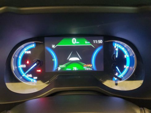 Used 2024 Toyota RAV4 LE image 22