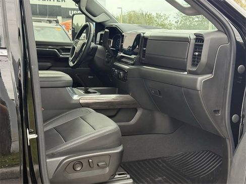 Used 2024 Chevrolet Silverado 2500 LTZ w/ LTZ Plus Package image 20