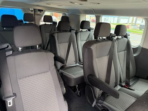 Used 2022 Ford Transit 350 XLT RWD image 12