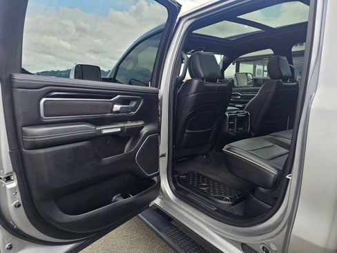 Used 2019 RAM 1500 Laramie w/ Sport Appearance Package AWD/4WD image 15