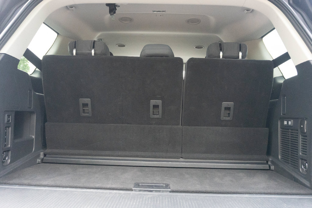 Used 2025 Ford Expedition Active RWD image 16