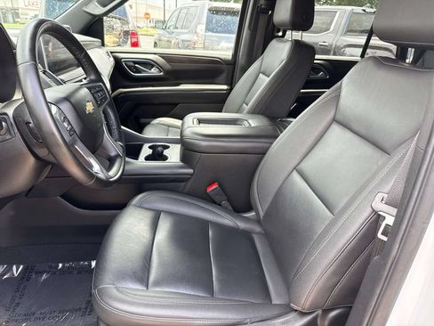 Used 2024 Chevrolet Tahoe LT RWD image 17