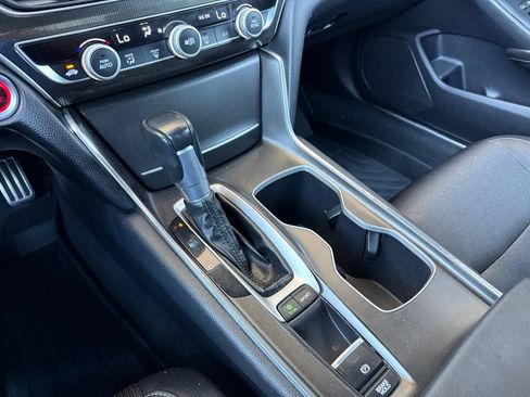 Used 2019 Honda Accord Sport image 21