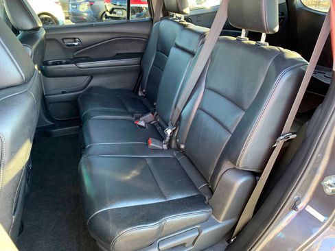 Used 2016 Honda Pilot Touring image 3