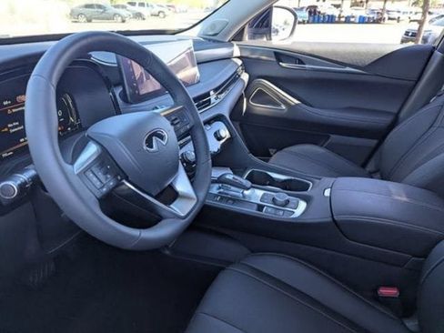 Certified 2026 INFINITI QX60 Luxe w/ Family Package AWD/4WD image 18