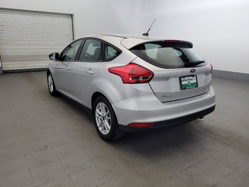 Used 2017 Ford Focus SE FWD image 5